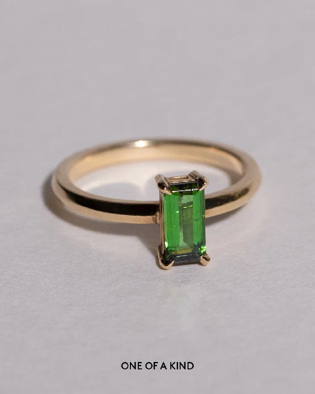 Men's Malachite Engagement Rings in 14K Gold with a Carved Stone CenterpieceSolid Gold Rudie 0.89ct Tourmaline Ring