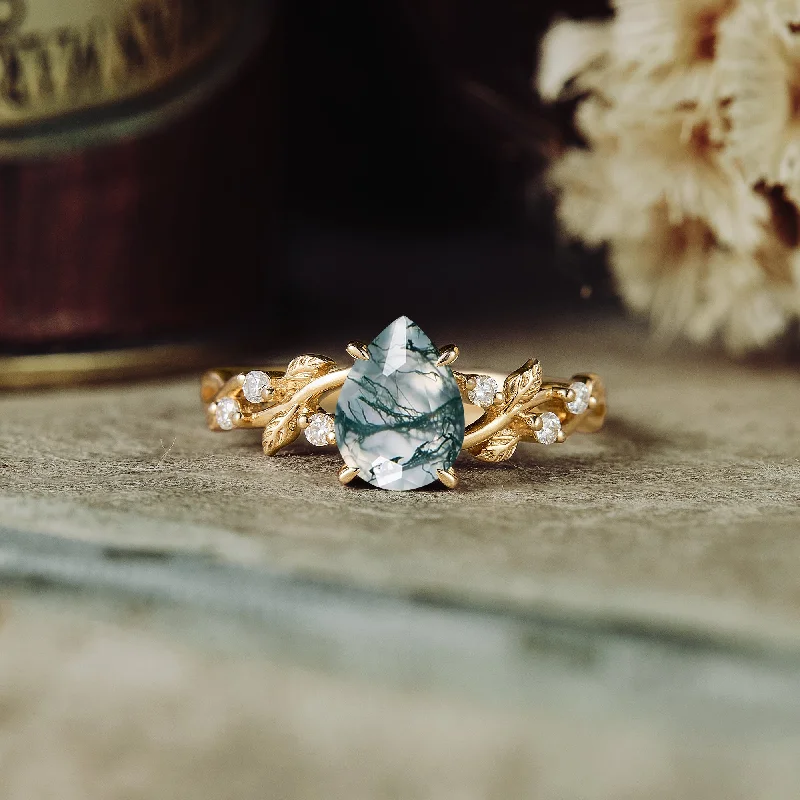 Men's Turquoise Engagement Rings in 925 Silver with a Southwestern - Inspired BandGemsMagic Moss Agate Leaf Engagement Ring