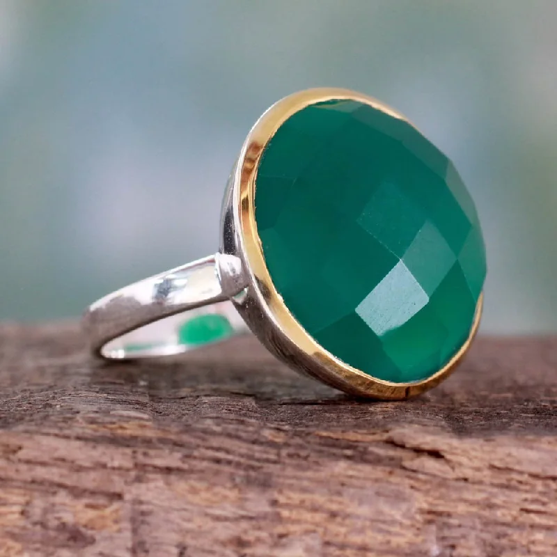 Citrine Gemstone Rings in Stainless Steel with a Stackable Design for a Trendy Everyday WearModern 7.5 Carat Checkerboard Cut Green Onyx Gemstone with Gold Plate Over 925 Sterling Silver (India)