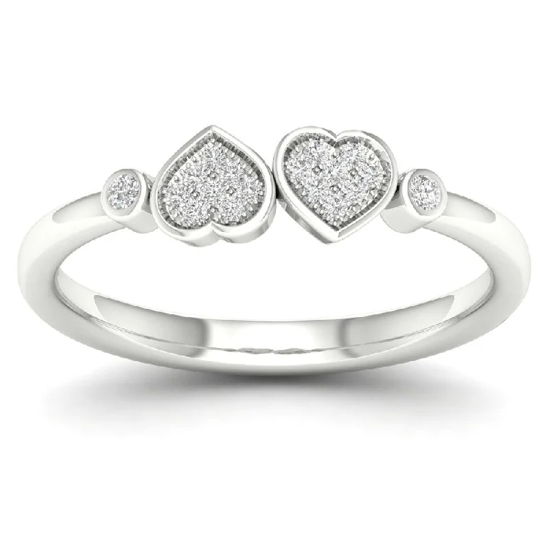 De Couer 10k Gold 1/20ct TDW Diamond Heart Ring