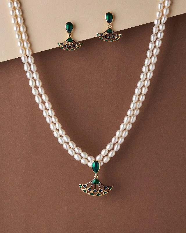 chain necklaces wholesale pricesTrendy Pearl Necklace Set