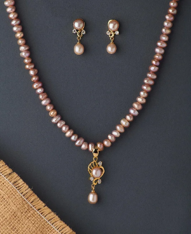 trendy chain necklaces 2025Beautiful Real Pearl Necklace Set