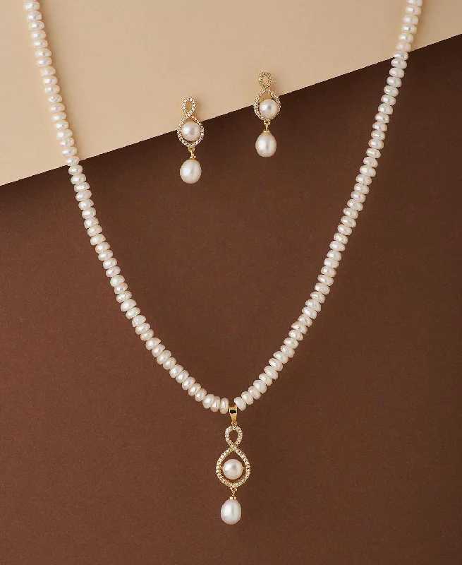 vintage style chain necklacesBeautiful Real Pearl Necklace Set