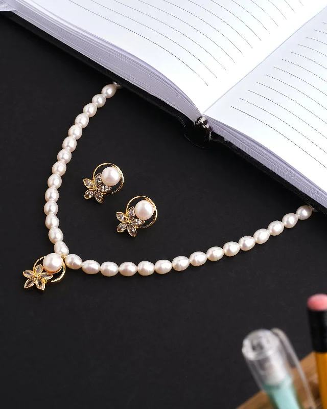 hypoallergenic chain necklacesBlooming With Joy Pearl Necklace Set