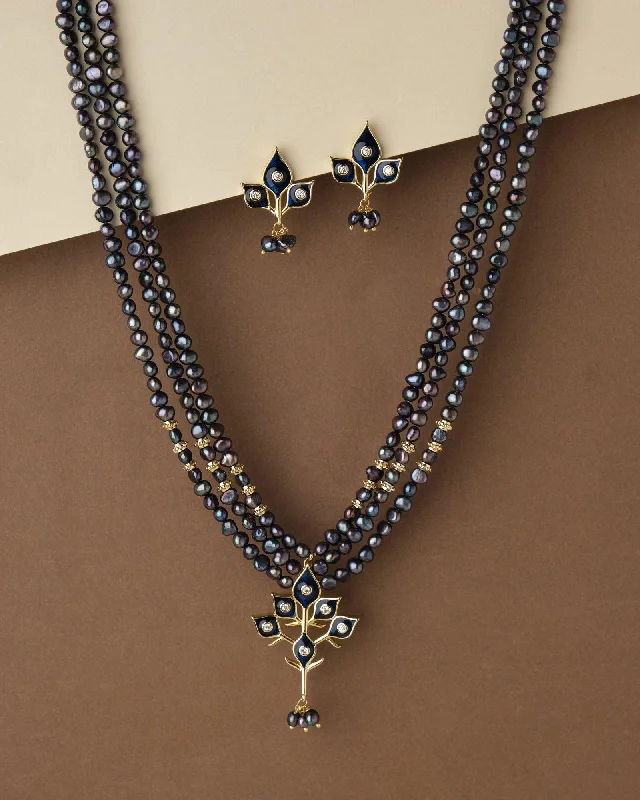 gold plated chain necklacesTrendy Pearl Necklace Set