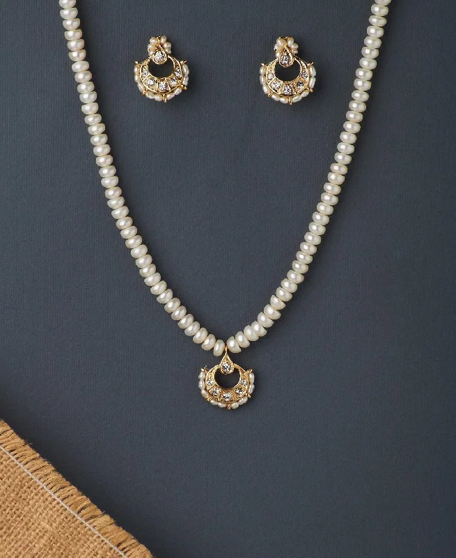 layered chain necklaces outfitsTraditional Real Pearl Necklace Set