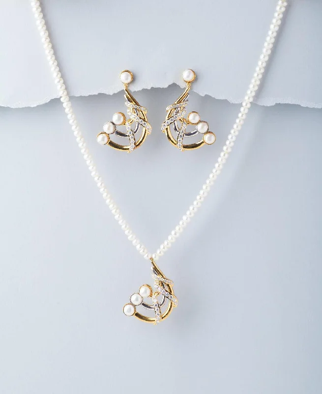 unique chain necklaces designsTrendy Pearl Necklace Set