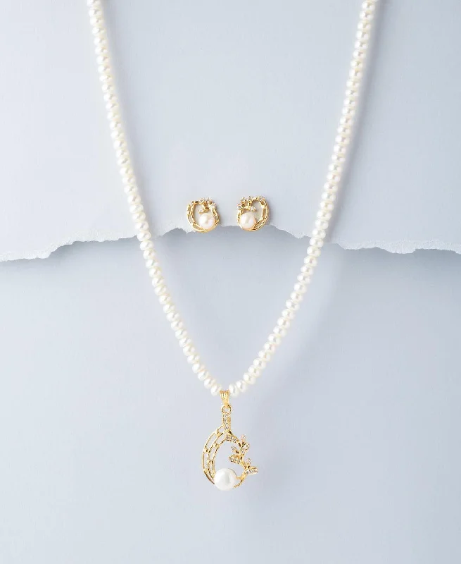 luxury chain necklaces brandsTrendy Pearl Necklace Set