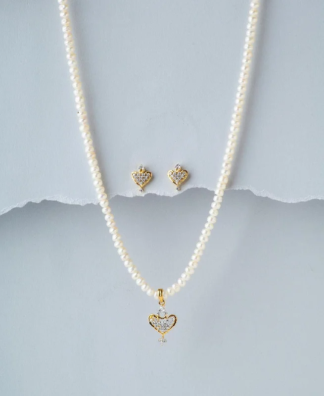 minimalist chain necklaces eleganceTrendy Pearl Necklace Set