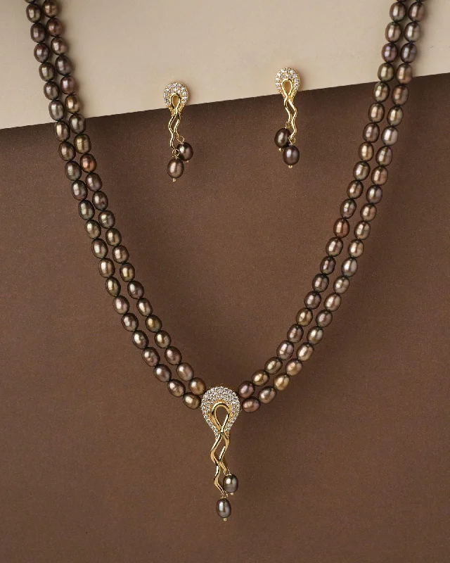 chunky chain necklaces bold lookTrendy Pearl Necklace Set