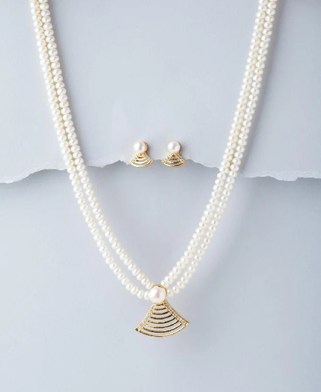 formal wear chain necklacesTrendy Real Pearl Necklace Set