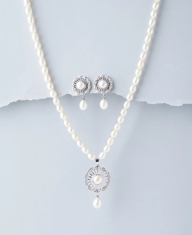 hypoallergenic chain necklacesTrendy Real Pearl Necklace Set