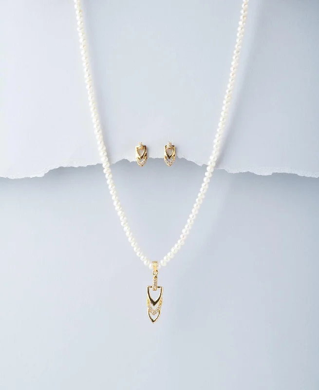 gift ideas chain necklacesTrendy Real Pearl Necklace Set