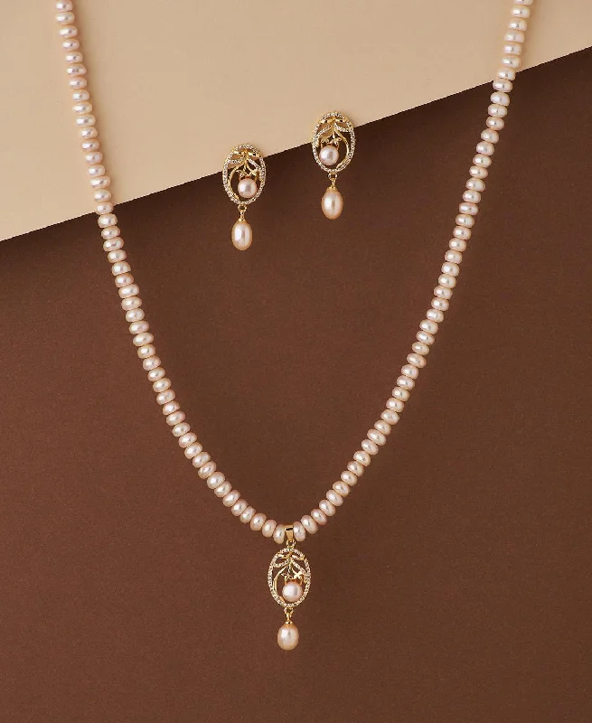 chunky chain necklaces bold lookTrendy Real Pearl Necklace Set