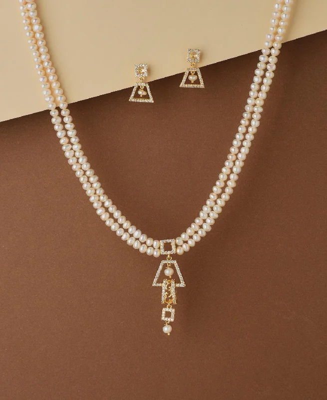 adjustable chain necklaces lengthTrendy Stone Studded Pearl Necklace Set