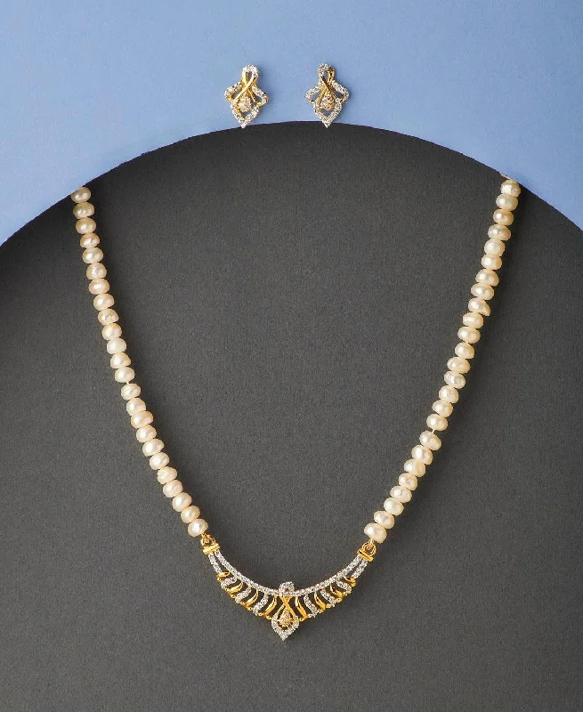 luxury chain necklaces brandsTrendy Stone Studded Pearl Necklace Set