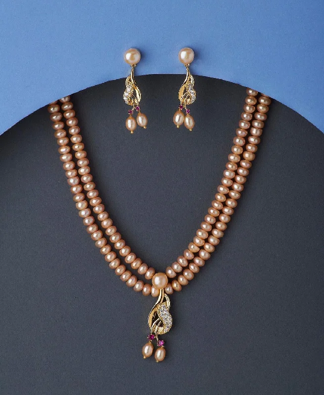 delicate chain necklaces charmTrendy Stone Studded Pink Pearl Necklace Set