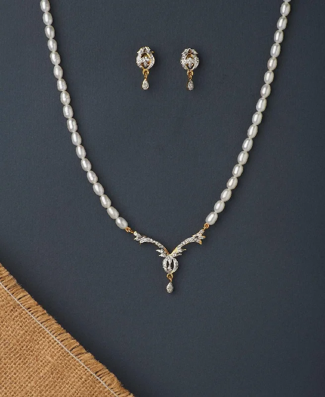 adjustable chain necklaces lengthVintage Stone Studded Pearl Necklace Set